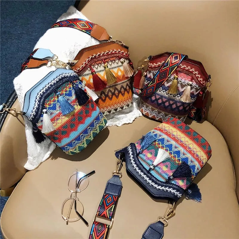🔥✨Handmade Native American Handbags🧵 - Image 1