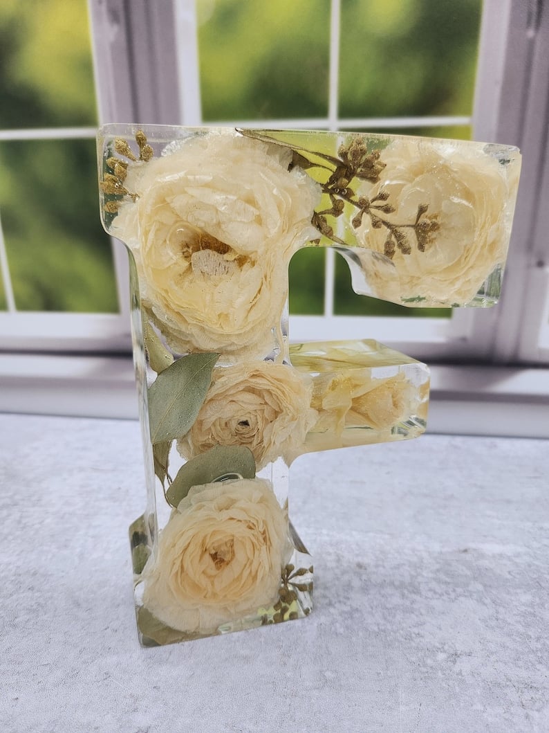 🌸Last Day 49% OFF - Flowers Resin Night Light