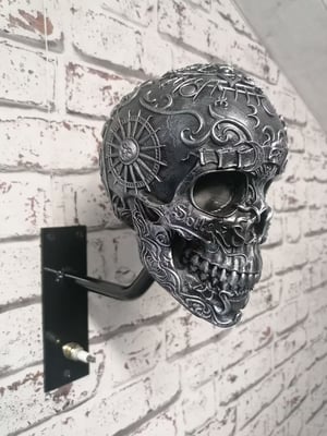 ☠️🏴‍☠️Skull holder for motorcycle helmet and jacket