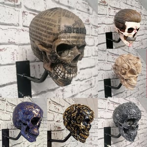 ☠️🏴‍☠️Skull holder for motorcycle helmet and jacket
