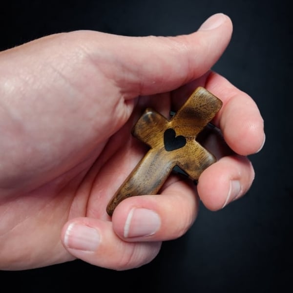 Easter Pre-sale 49%OFF🔥Handcrafted Wooden Cross My Heart